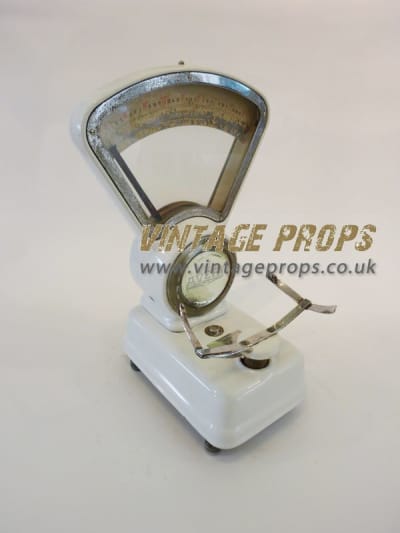 Vintage AVERY Scales