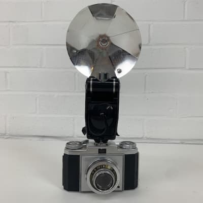 Zeiss Ikon Vintage Camera With Flash Unit (Non Practical)