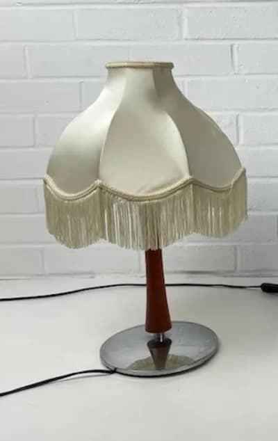 Vintage Table Lamp With Cream Shade (Working)