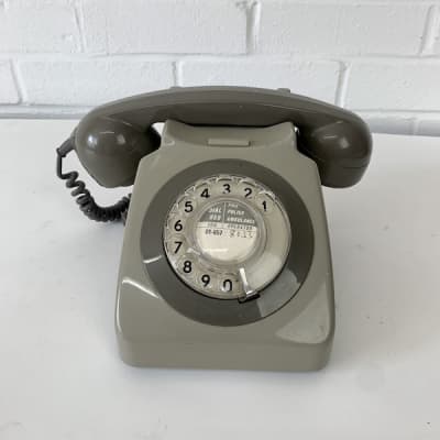 Retro Telephone