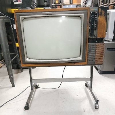 Fully Working Mitsubishi Colour TV (With Or Without Stand) (20