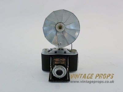 Vintage Camera With Flash Reflector (Non Practical)