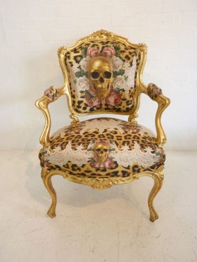 Decorative Baroque Chair - Gold
