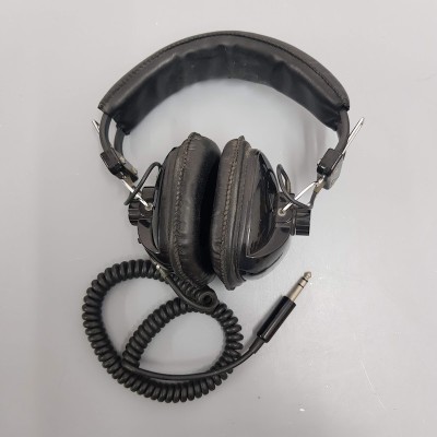 Black Retro Headphones