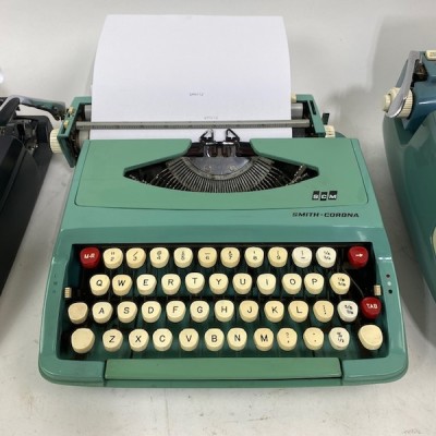 Fully Working Smith-Corona SCM Typewriter