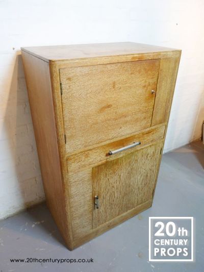 Oak storage unit