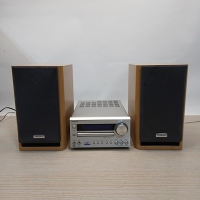 Onkyo Midi Radio With Amp & Speakers (2006) (Working)