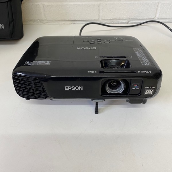 Fully Working Epsom Projector LONDON PROP HIRE
