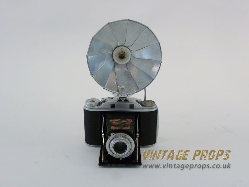 Vintage Camera With Flash Reflector (Non Practical) LONDON PROP HIRE