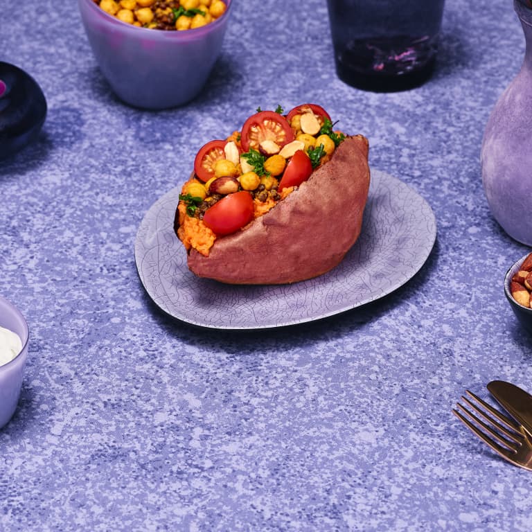 Gefüllte Süßkartoffeln mit Looye Honigtomaten