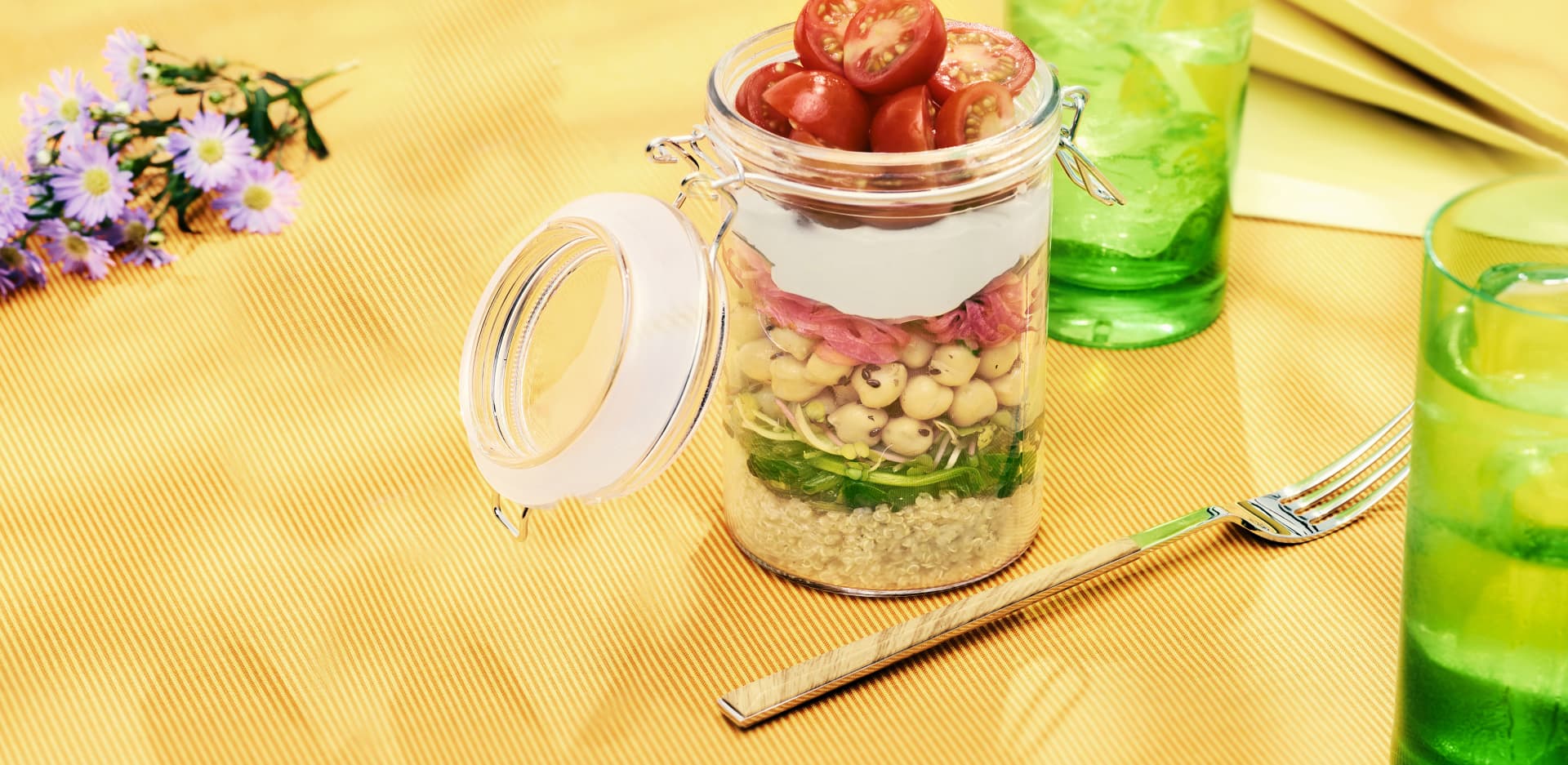 Looye_Salad_in_a_jar