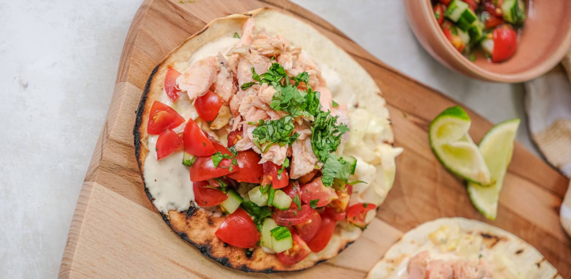 Taco's met misozalm, Looye Honingtomatensalsa en koolsla