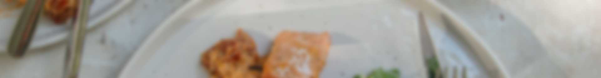 Zalm uit de oven met Looye Honingtomatensaus en chorizo 