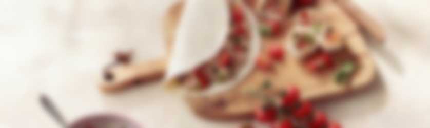 Wraps met pittige tonijn, Looye Honingtomaten en bosui