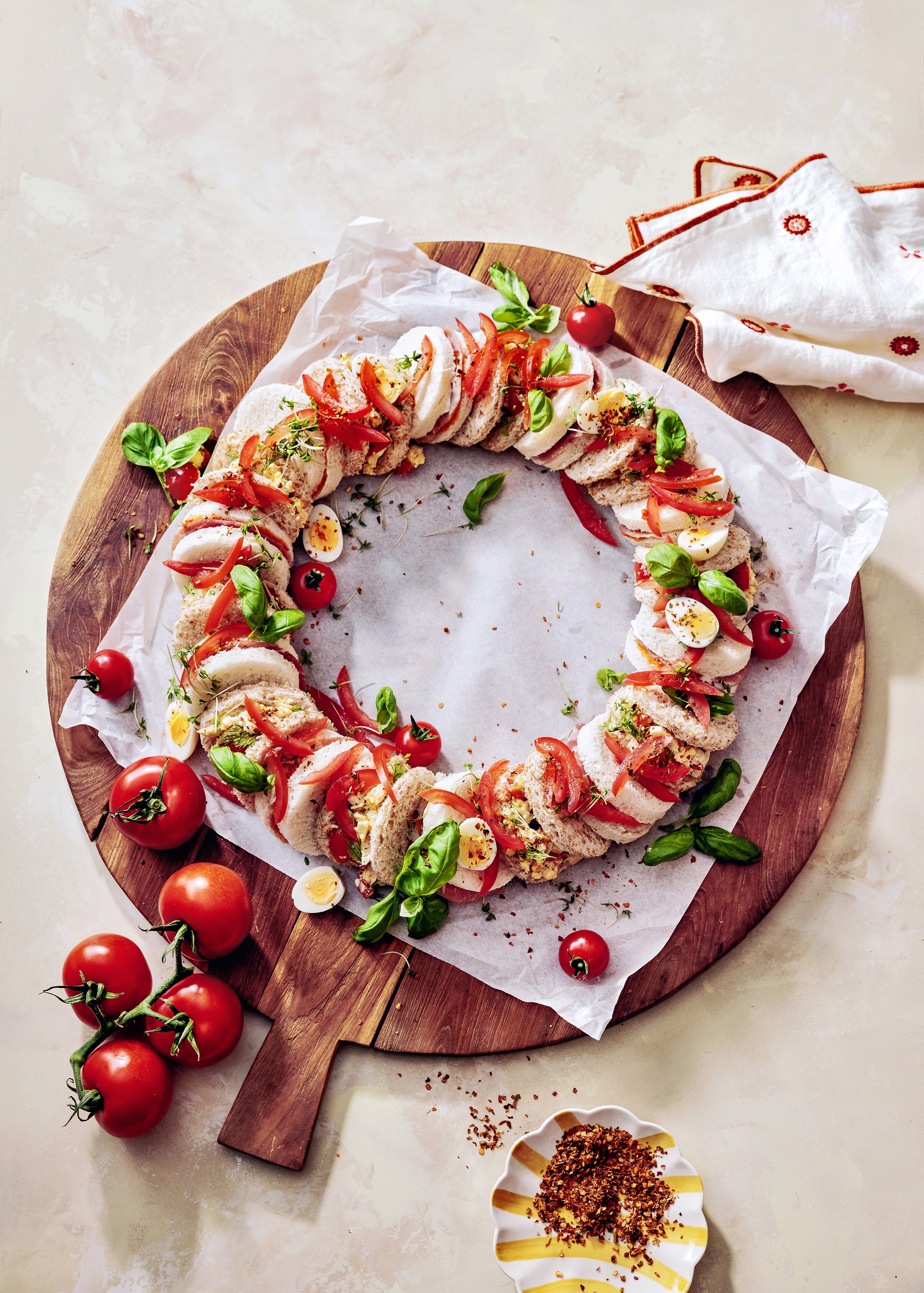 Osterkranz mit Looye Joyn Tomaten