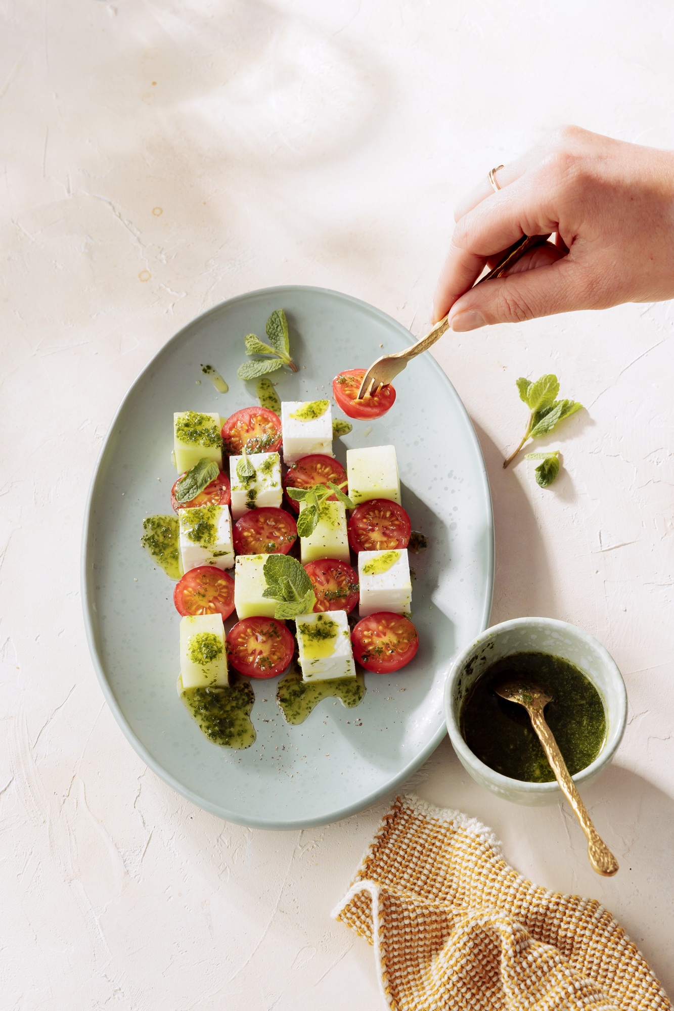 Schaakbord salade met Honingtomaten, honingmeloen, feta en munt