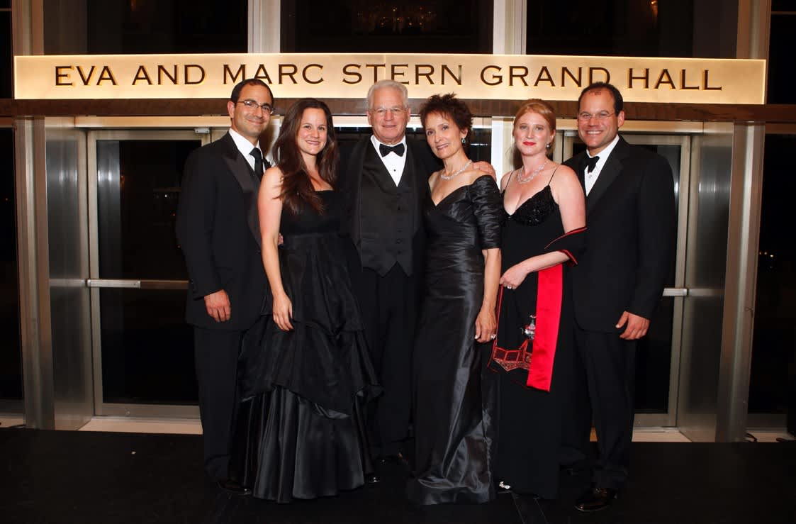 Grand Hall 2 Marc and Eva Stern with family horizontal crop