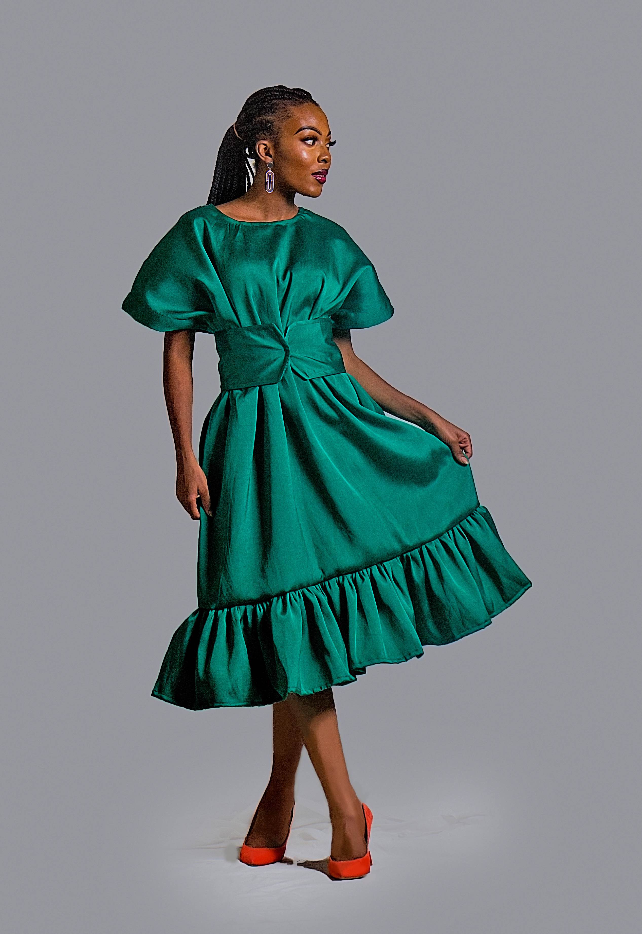 Ari Round Neck Dress With Adjustable Belt