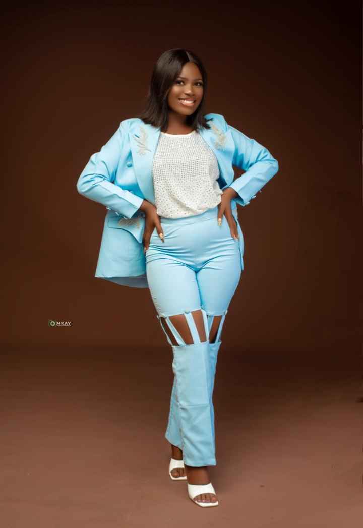 Convertible Jacket And 2-In-1 Pant Set With Detachable Pants-To-Shorts Design