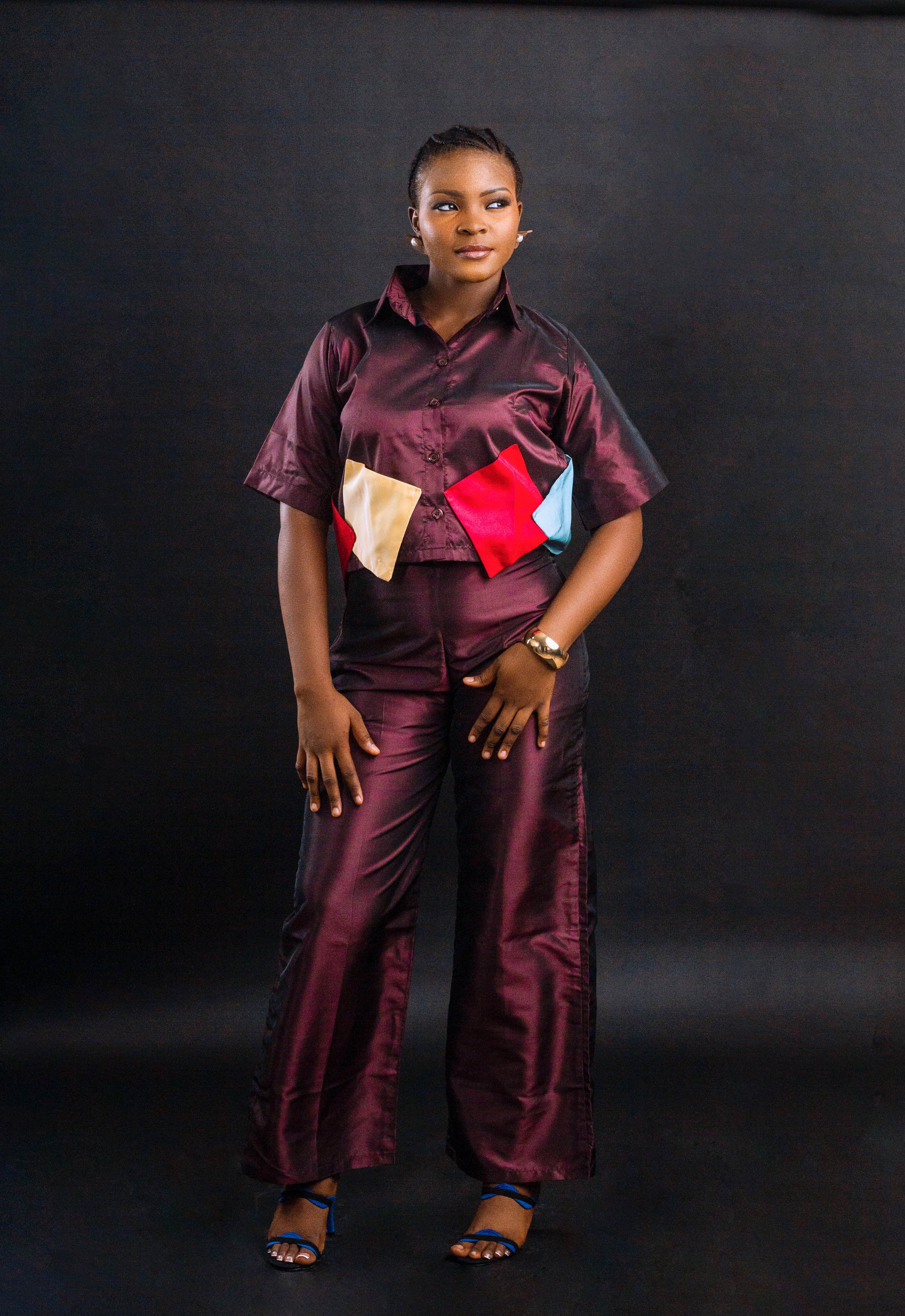 Zuhri Crop Shirt And Midi Pants Set