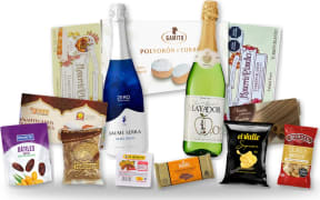 Lote de Navidad Halal - Cava y Sidra Sin Alcohol + Surtido de Turrones, Polvorones y Dulces