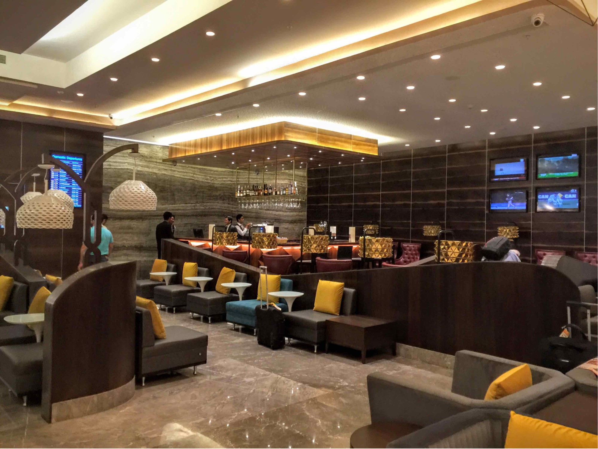 uob travel club lounge