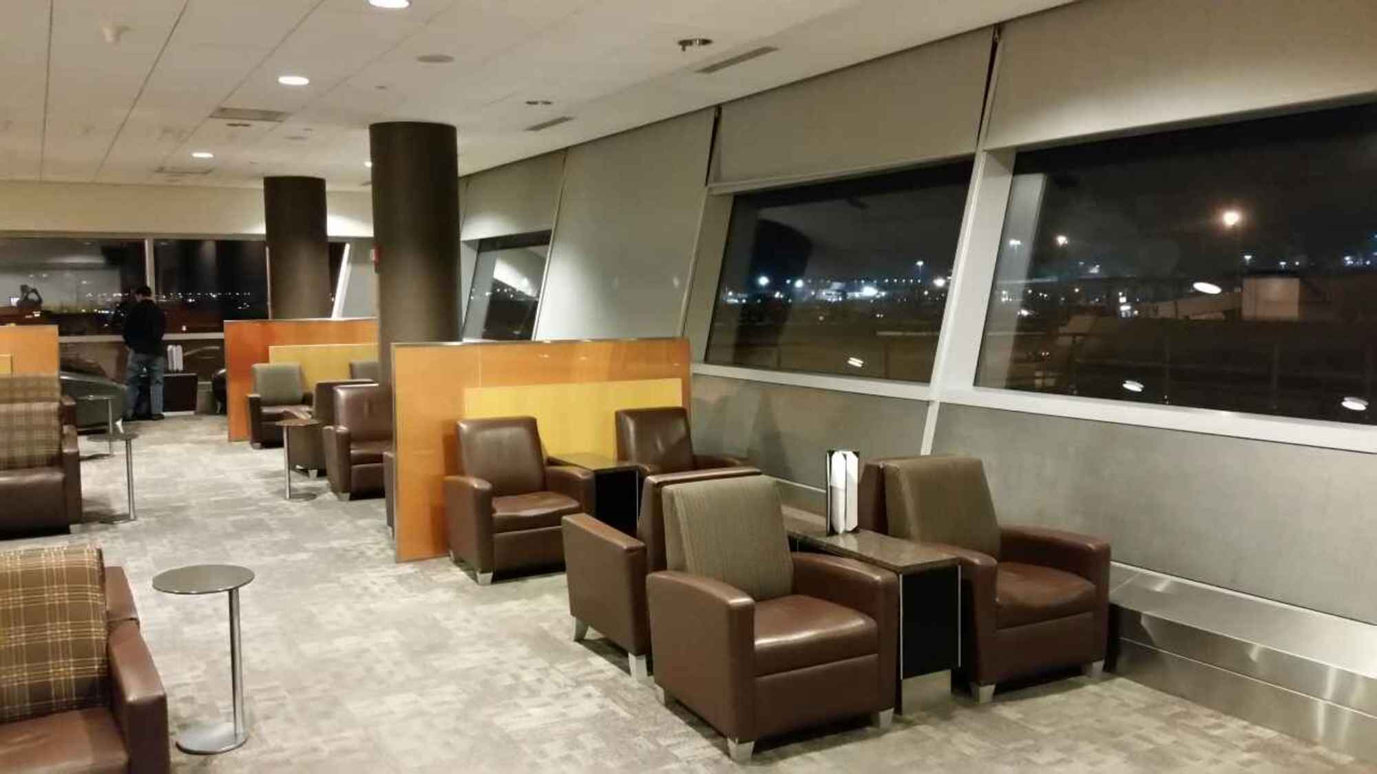 Jfk American Airlines Admirals Club Reviews And Photos Terminal 8