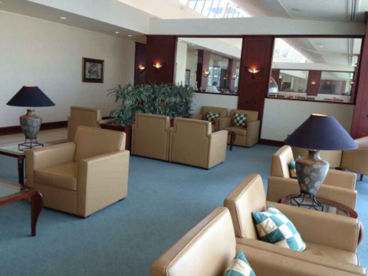 MAN The Emirates Lounge Reviews Photos Terminal 1 Manchester