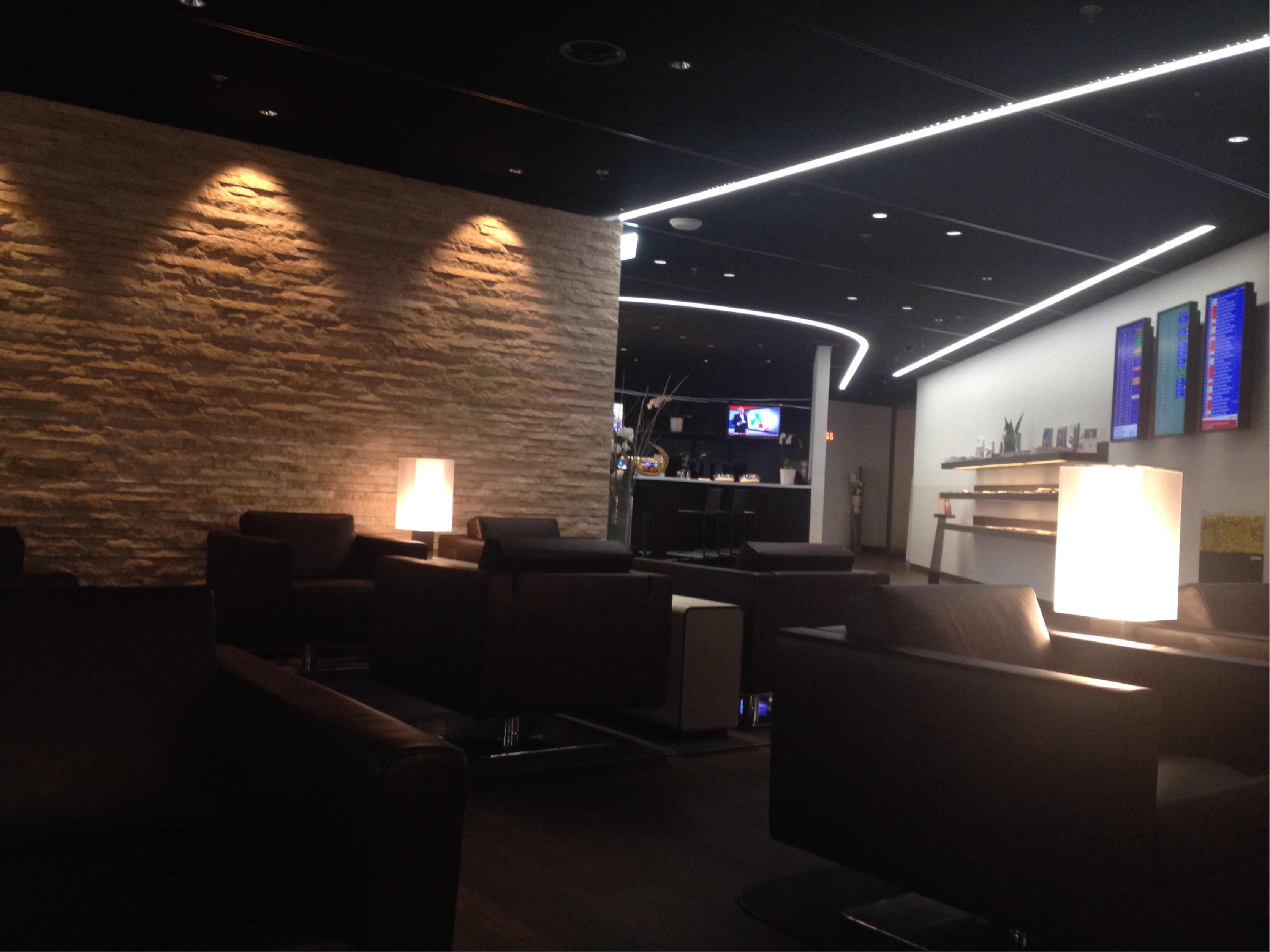 Zrh Swiss Arrival Lounge Temporarily Closed Reviews Photos Arrival 2 Zurich Airport Loungebuddy