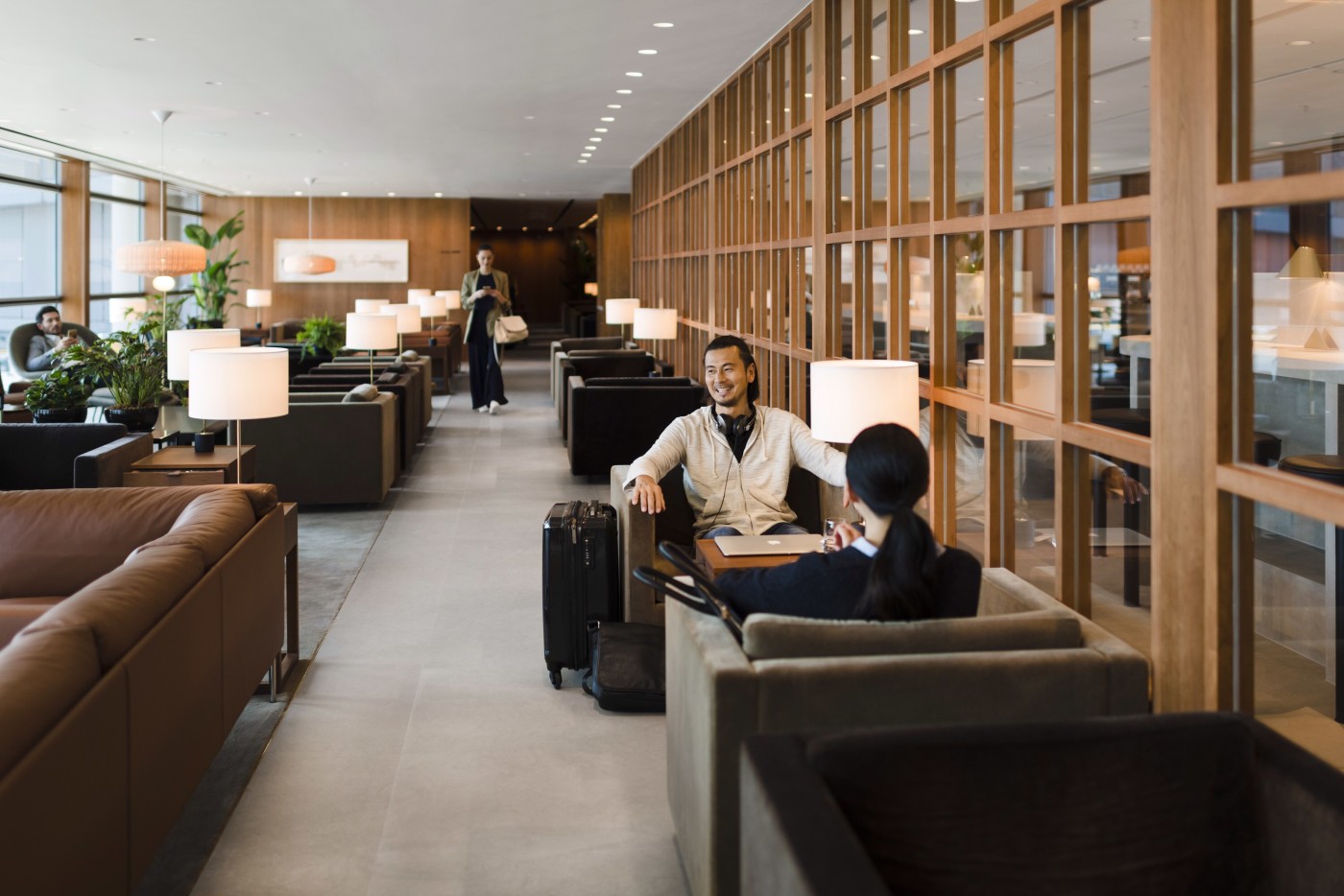 The Ultimate Guide to Cathay Pacific Lounges in Hong Kong ...