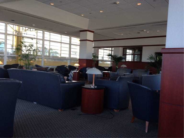 Dca American Airlines Admirals Club Reviews And Photos Terminal C