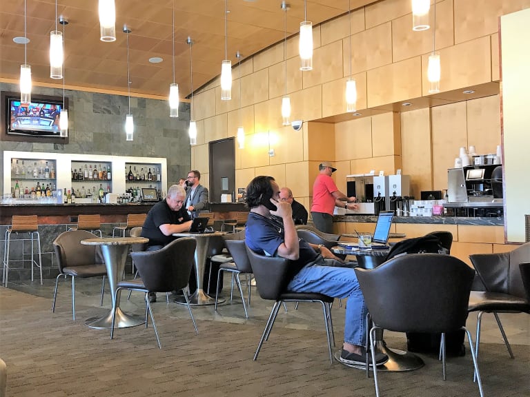 ATL: Delta Air Lines Delta Sky Club Reviews & Photos - Concourse C,  Hartsfield–Jackson Atlanta International Airport | LoungeBuddy