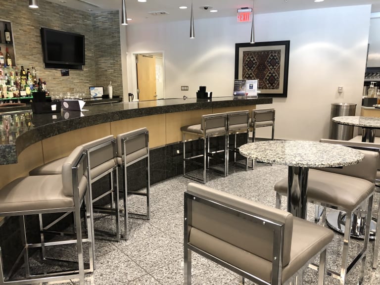 Rdu Delta Air Lines Delta Sky Club Reviews Photos