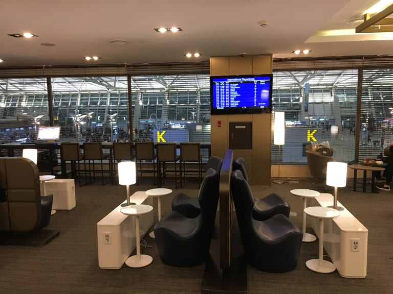 Icn Sky Hub Lounge West Reviews Photos Terminal 1 Seoul Incheon International Airport Loungebuddy