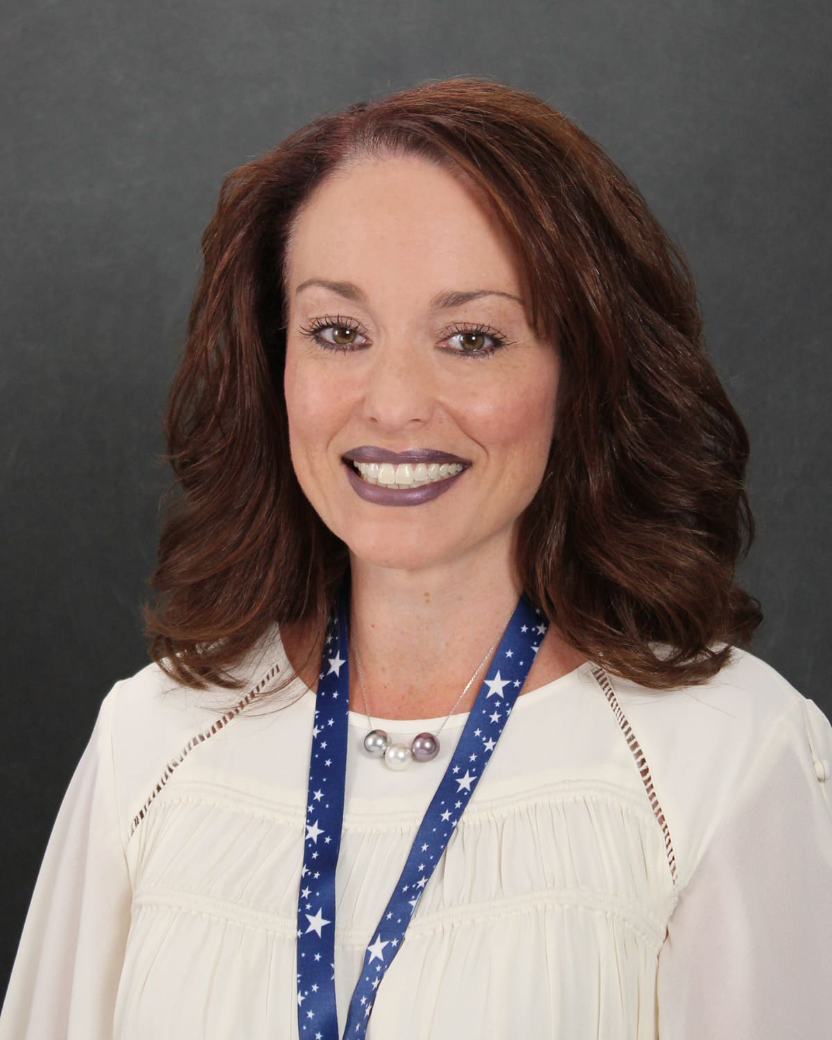 Nicole Burns [Profiles] • Instagram, Twitter, TikTok Foller