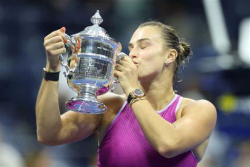 TORNEIO DE DUPLAS KIDS/JUVENIL - ARYNA SABALENKA - VERMELHA