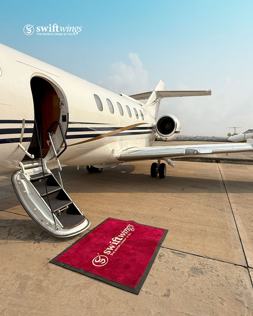 Hawker Beechcraft Cooperation Hawker 800XP view 1