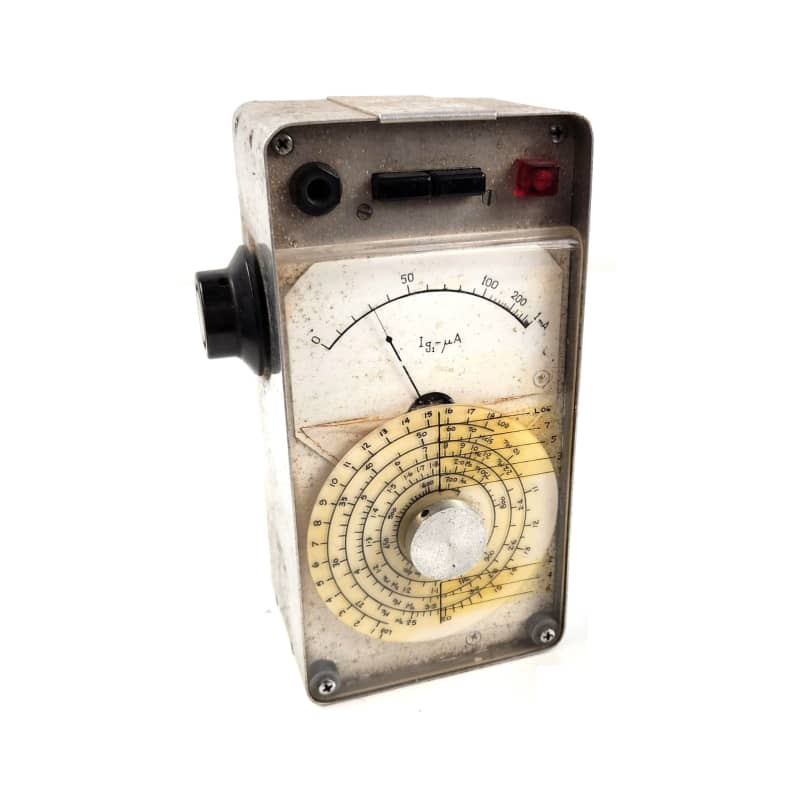 Radio grid dip meter with tuning knob