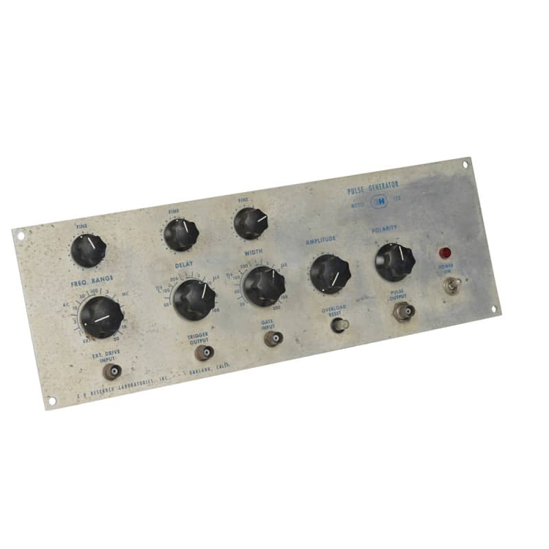 Silver Pulse Generator control panel with black knobs