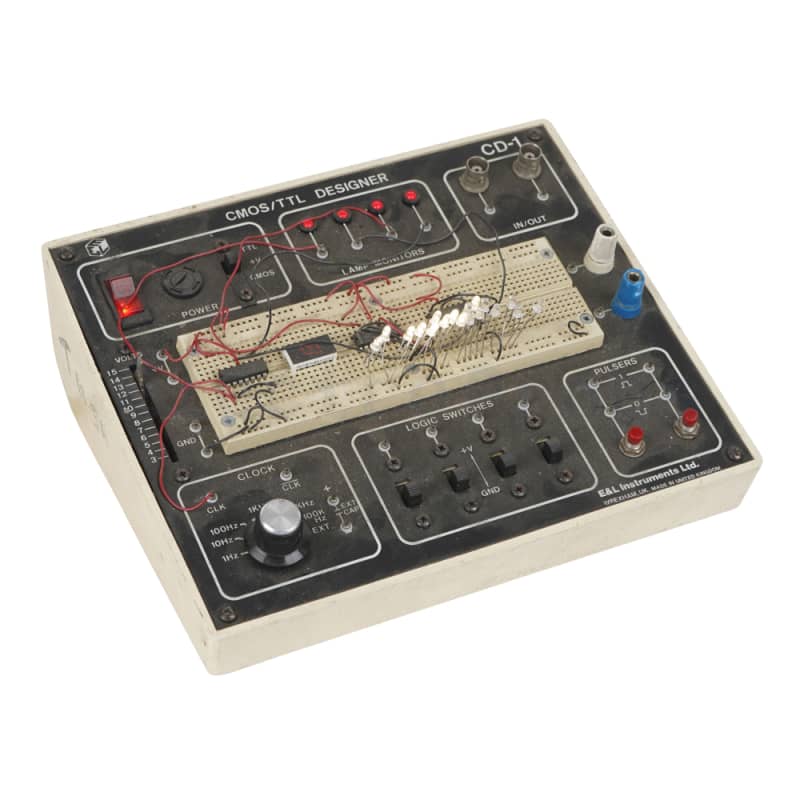 Practical circuit designer with flashing LED's (CMOS Designer)