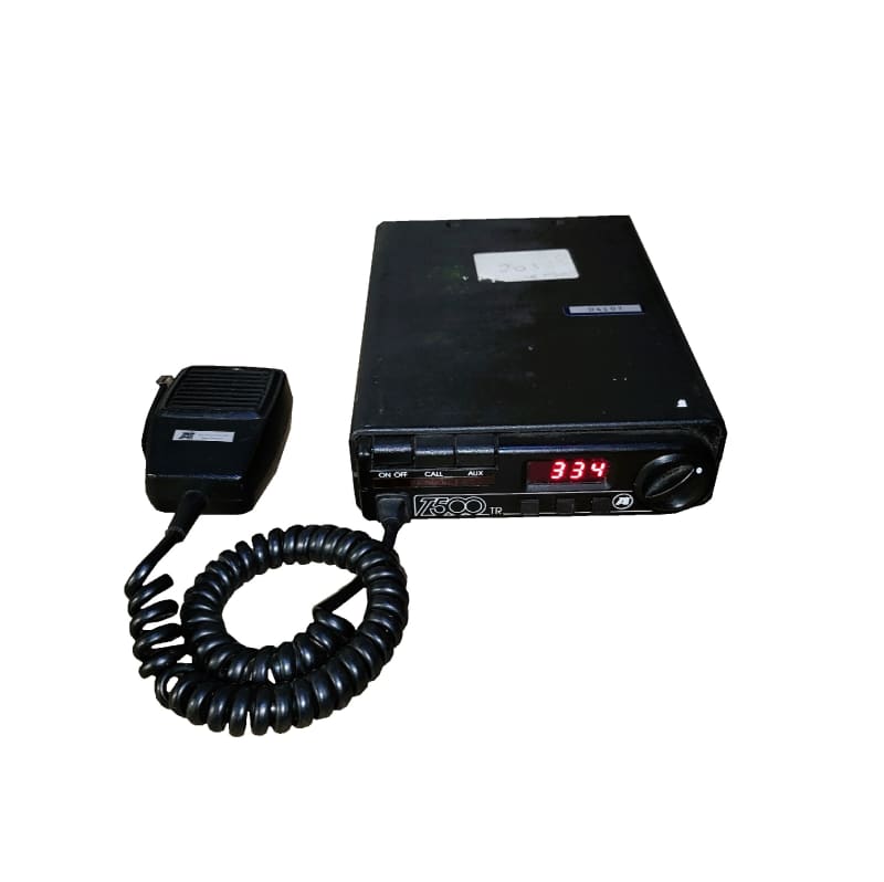 Practical Black in car CB radio with curly cabled mic & digital display