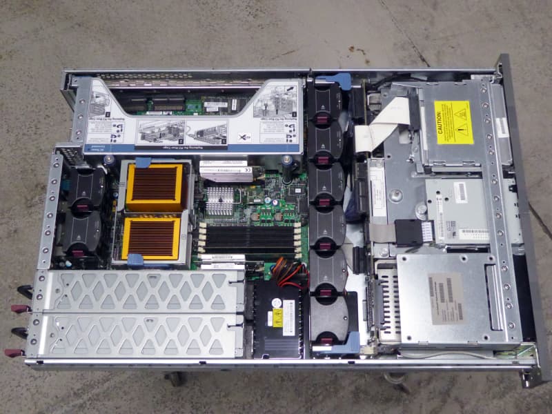 Modern high-end blade computer server innards