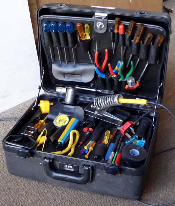 Electronics service technicians tool case with tools