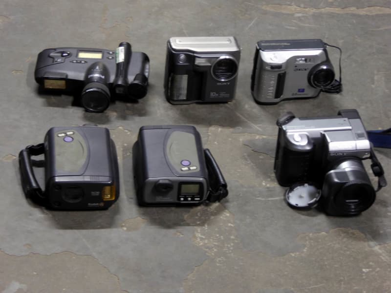 Selection of early digital cameras