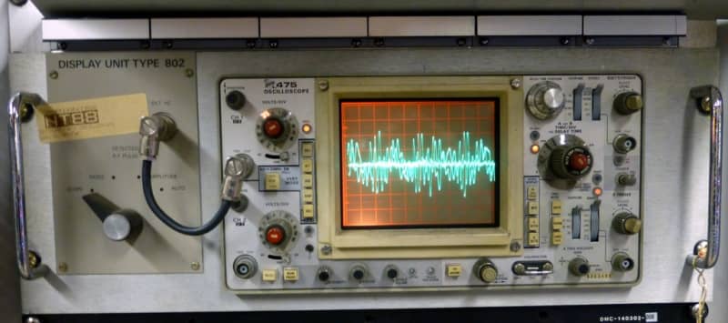 Rack mount oscilloscope