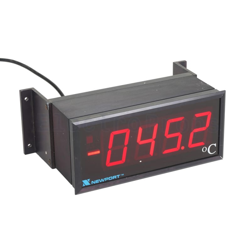 Practical 4 digit, 7 segment digital displays in red or green 4