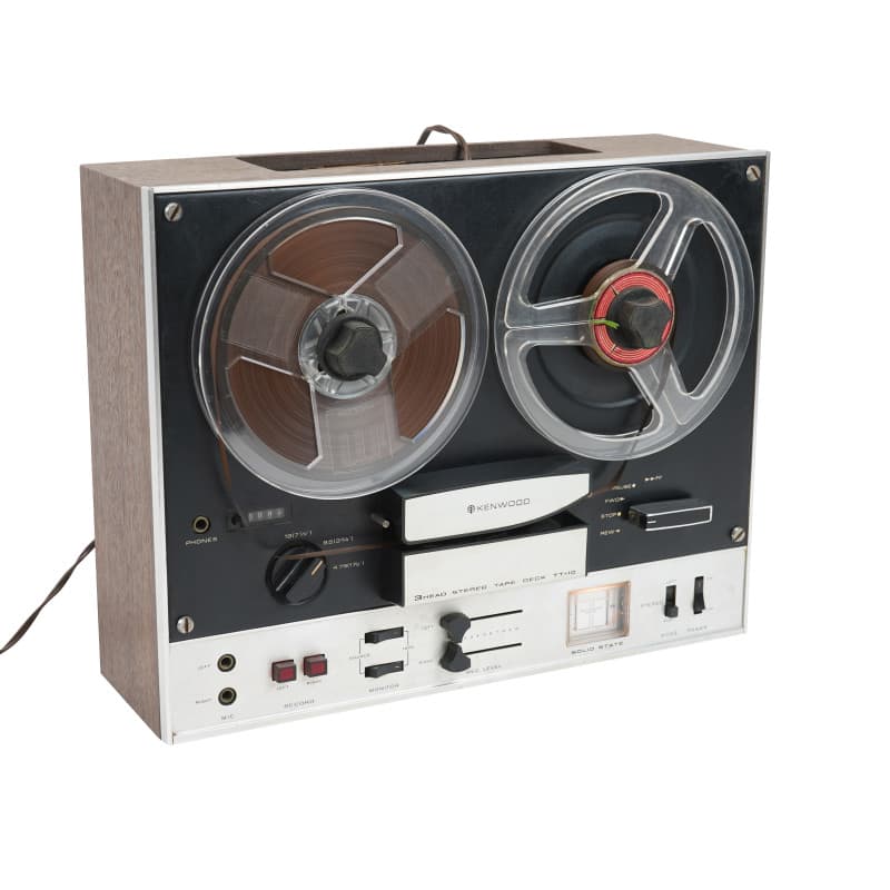 Fully practical 1970s reel to reel tape recorder