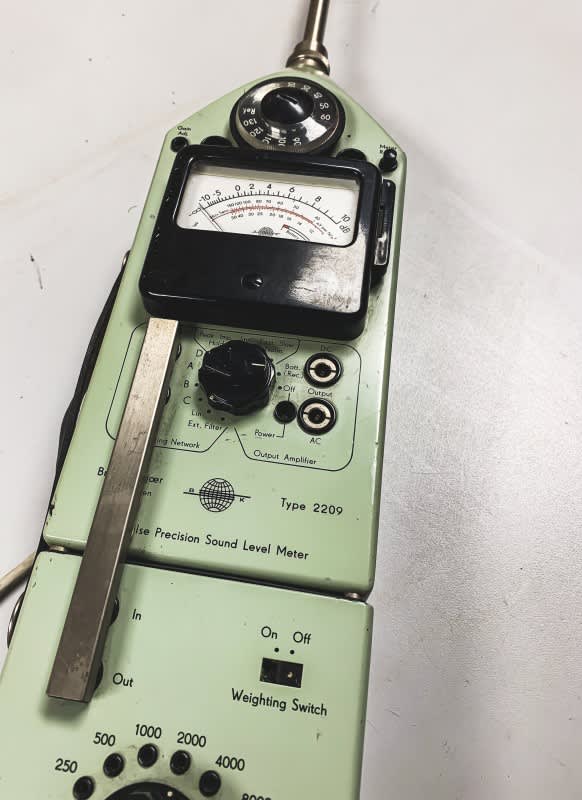 Vintage Precision Sound Level Meter Type 2209 (Bruel Kjaer)