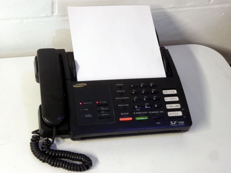 Compact office/home black fax machine/telephone