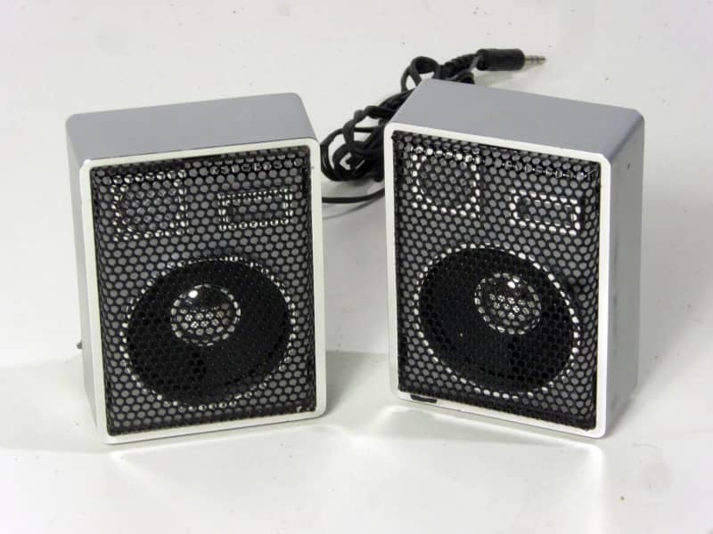 Tiny 1980s style pair of speakers for cassette player etc